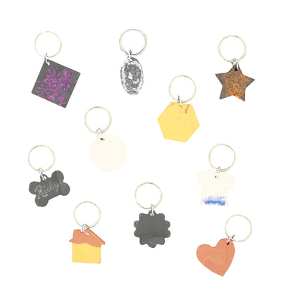 Stampo in silicone per realizzare portachiavi con polveri da colata come Jesmonite, Keraflott e Raysin.